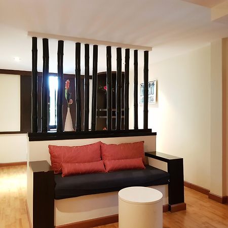 Studio Sukhumvit 18 By Icheck Inn 曼谷 外观 照片